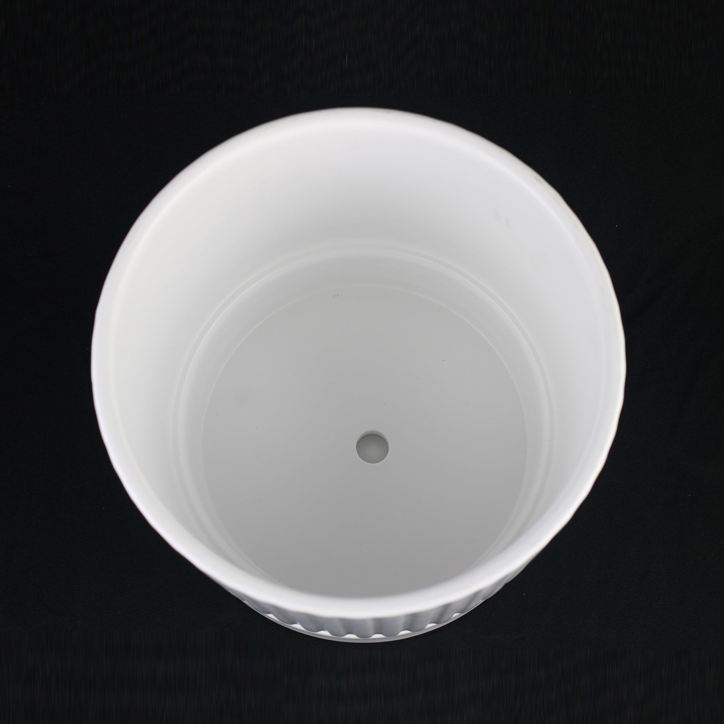3-Piece White Ceramic Planter Pot Set with Vertical Ribbed Design & Saucers