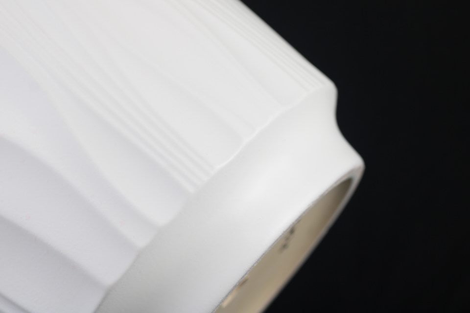 Textured White Ceramic Planters with Woodgrain Pattern – Set of 3 (without plant)