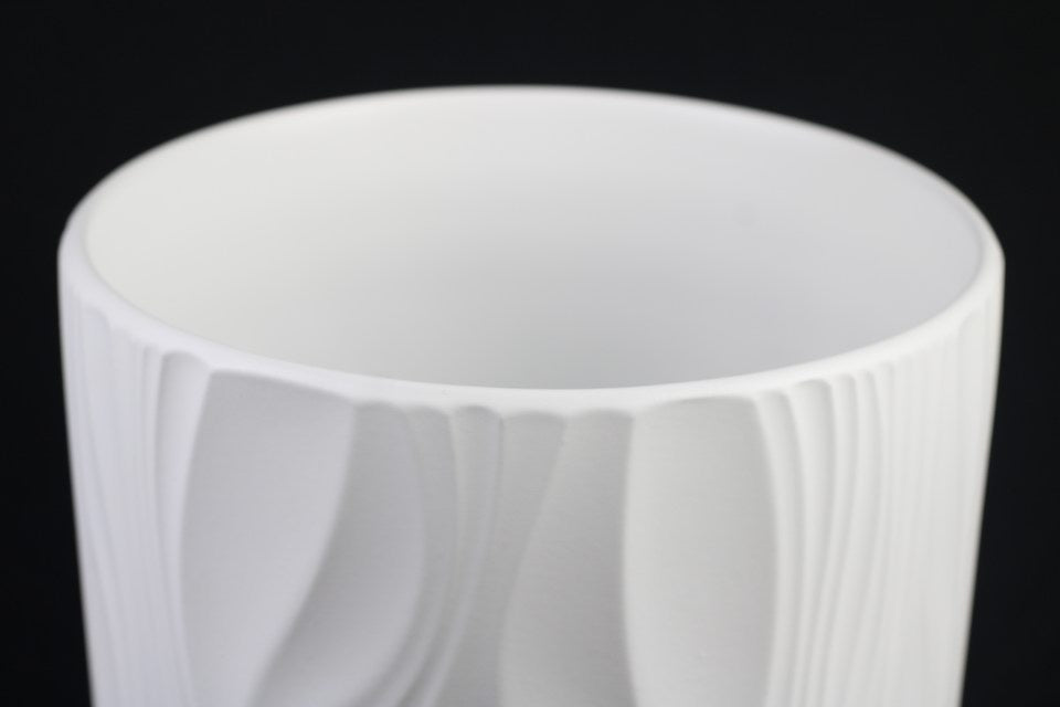 Textured White Ceramic Planters with Woodgrain Pattern – Set of 3 (without plant)