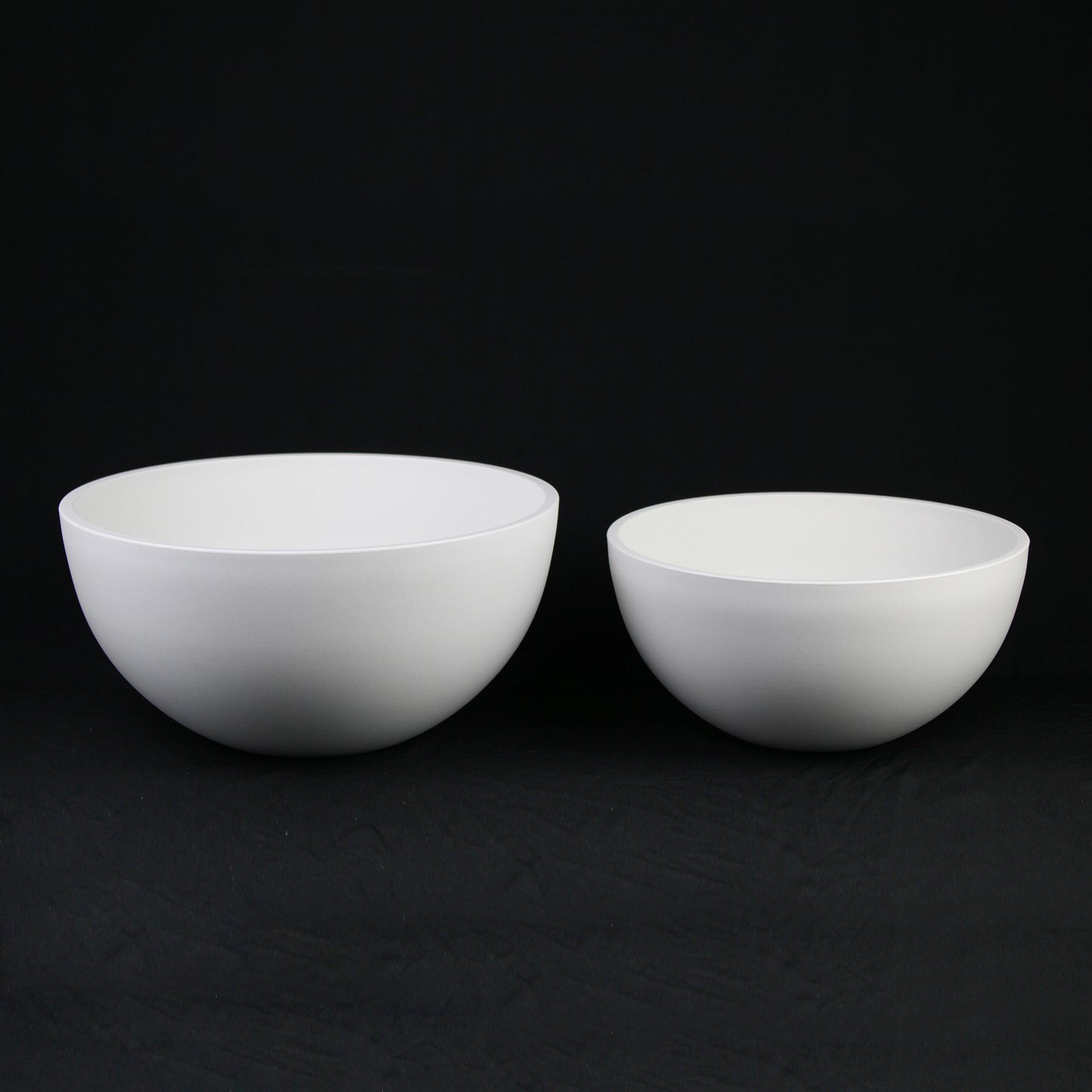 2-Piece White Plastic Serving Bowls – Modern Minimalist Design