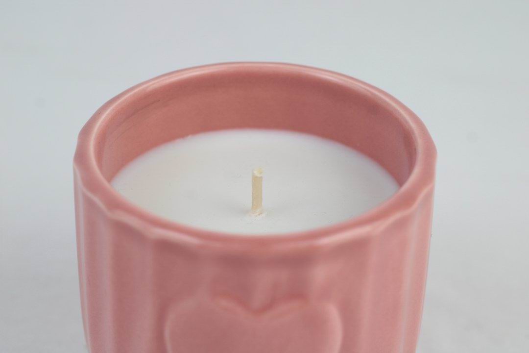 Embossed Heart Ceramic Scented Candle Set – Blush & Scarlet (set of 2pcs)
