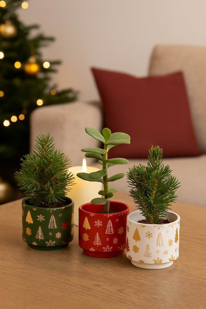 Gold Foil Christmas Ceramic Pot – Planter or Votive