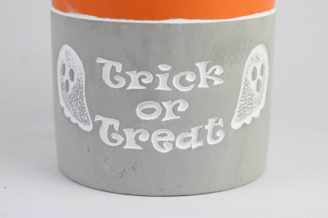 “Trick or Treat” Concrete Pot with Ghost Motif – Planter or Votive
