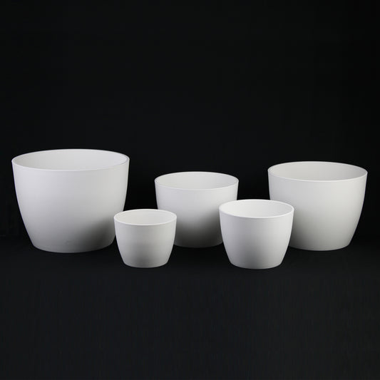 5-Piece White Plastic Planter Pot Set – Modern Round Design