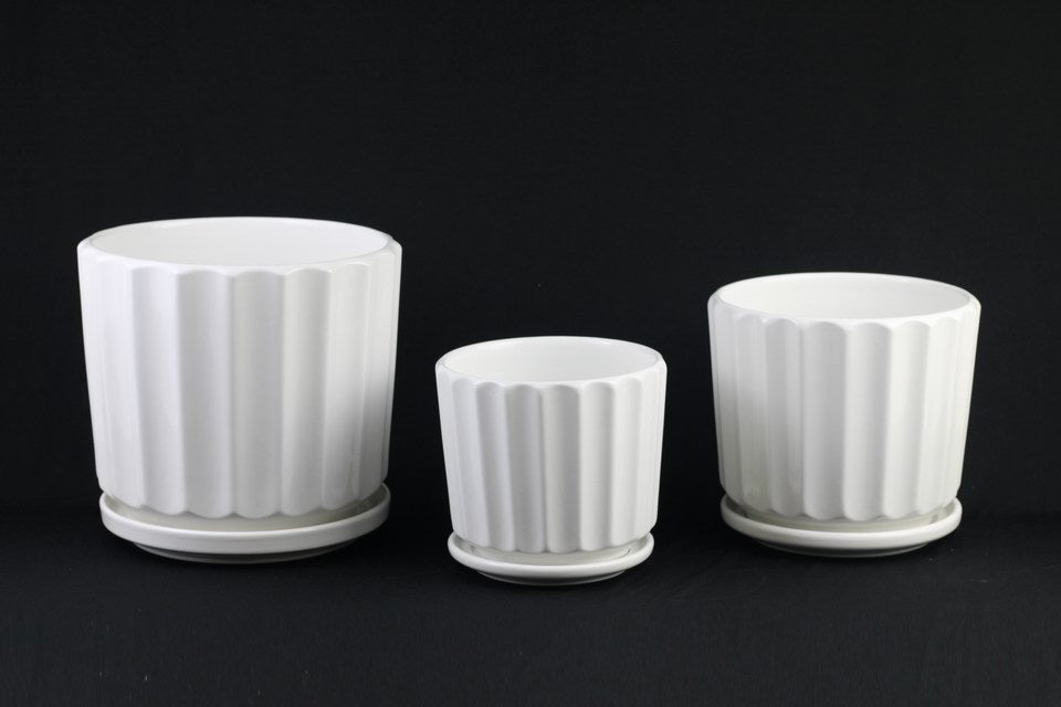 Elegant Ribbed White Ceramic Flower Pots – Set of 3 (without plants)