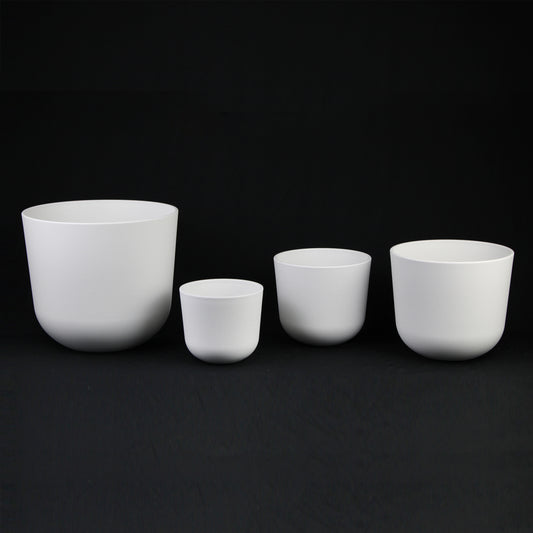 4-Piece White Plastic Round Planter Pot Set – Minimalist Modern Design