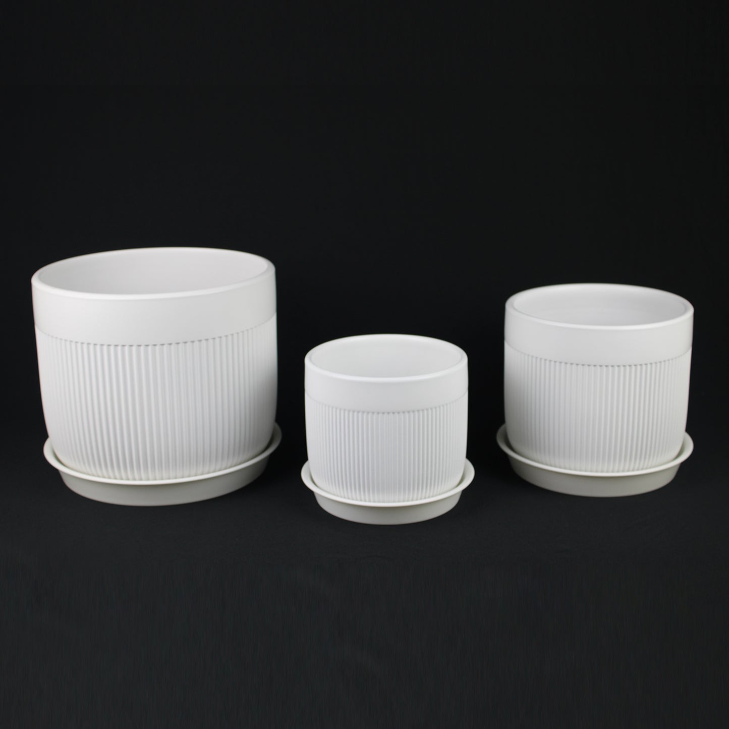 3-Piece White Stoneware Planter Pot Set with Vertical Line Texture