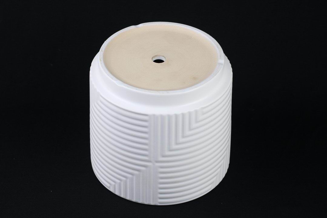 Modern White Stoneware Plant Pots – Geometric Design with Drainage Hole (Set of 3 Sizes)