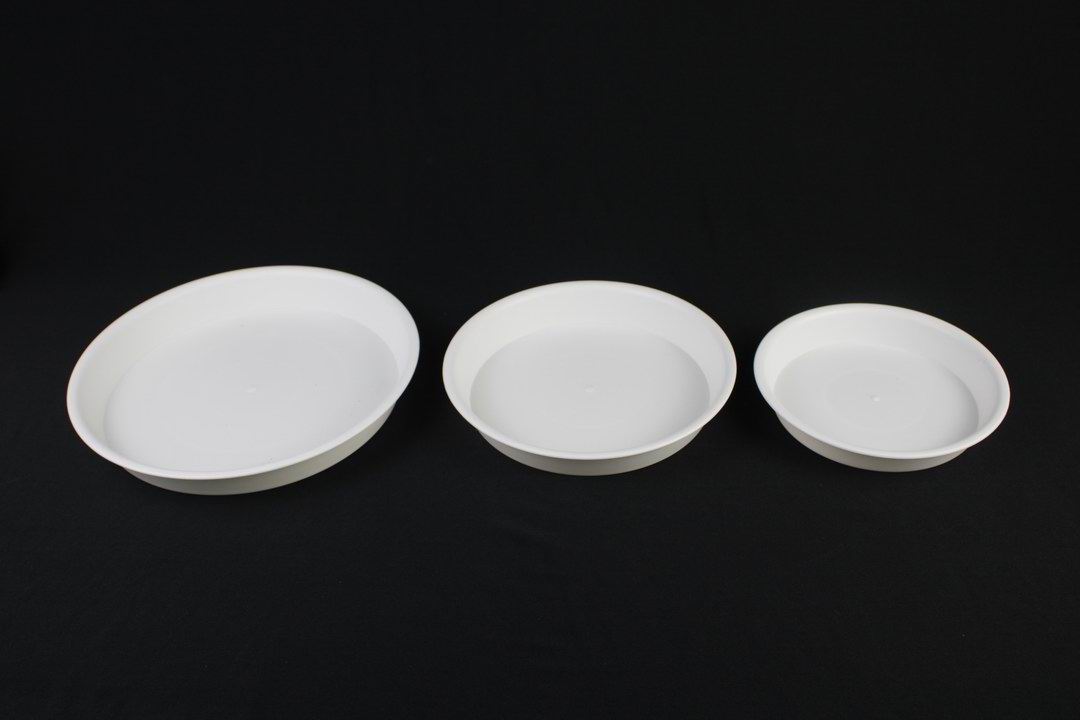 3-Piece White Plastic Decoration Plate Round Set