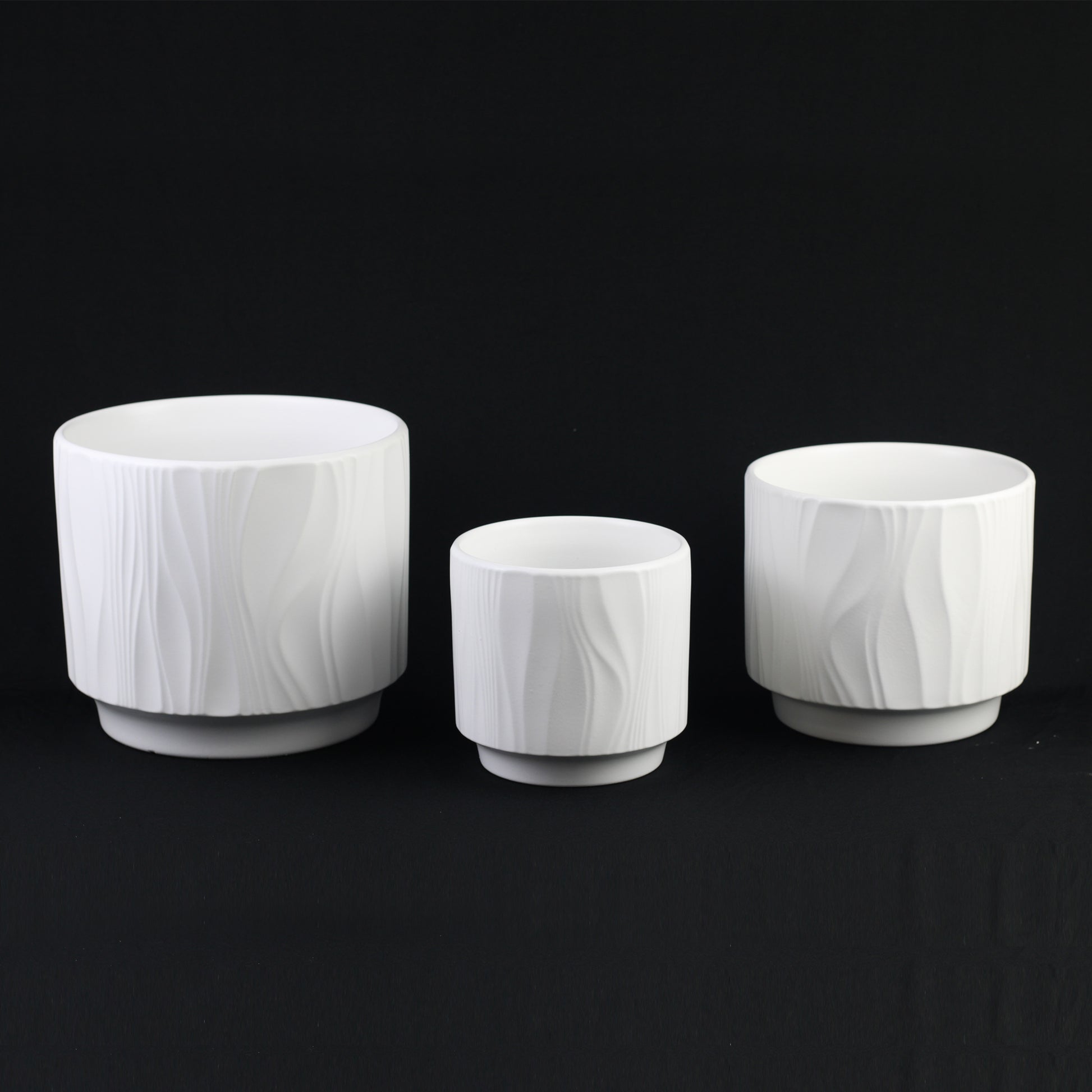 White Stoneware Planter Pot Set with Embossed Texture